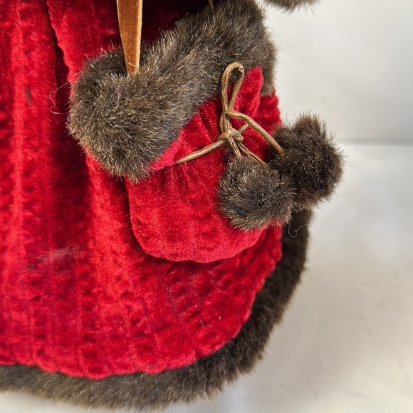 2 Dickens Carolers Adult Figures Valerie Parr Hill Christmas - Picture 7 of 16